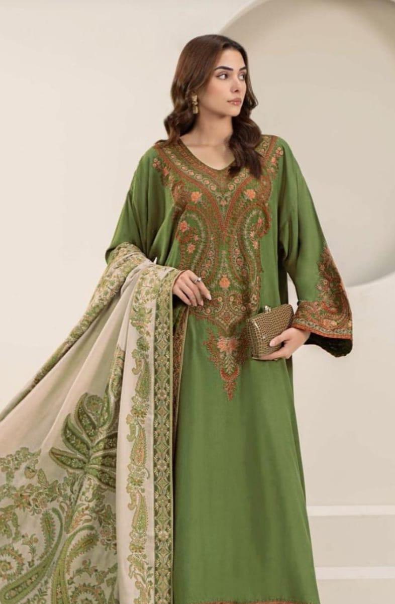 3-Piece Women's Unstitched Embroidered Lawn Suit – Green Elegance Fashion Insta