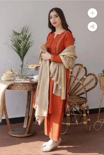 3 Pcs Women’s Unstitched Embroidered Suit Fashion Insta