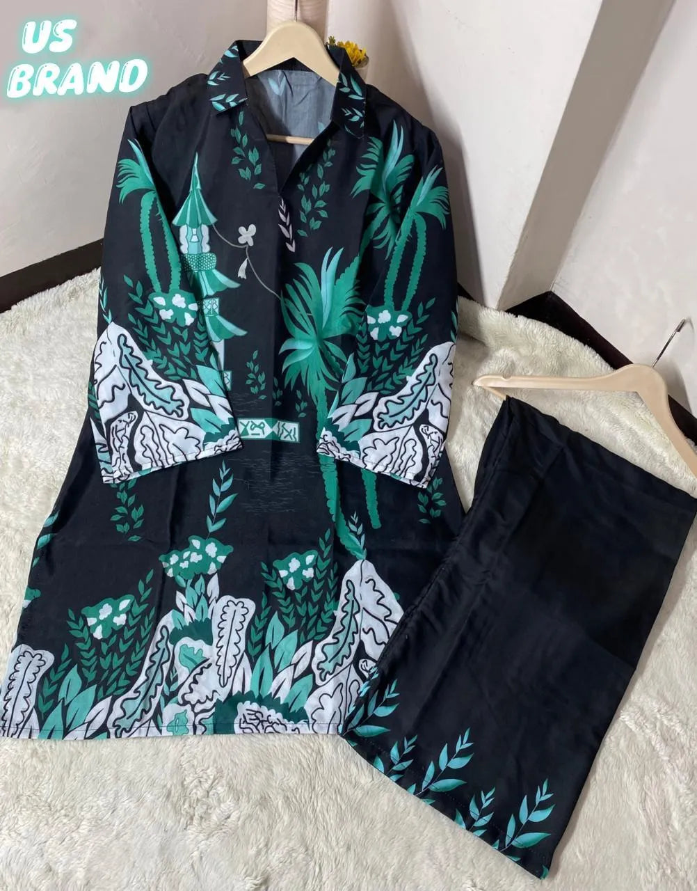 2 Pcs Women's Stitched Swiss Lawn Digital Print Co-Ord Set Fashion Insta
