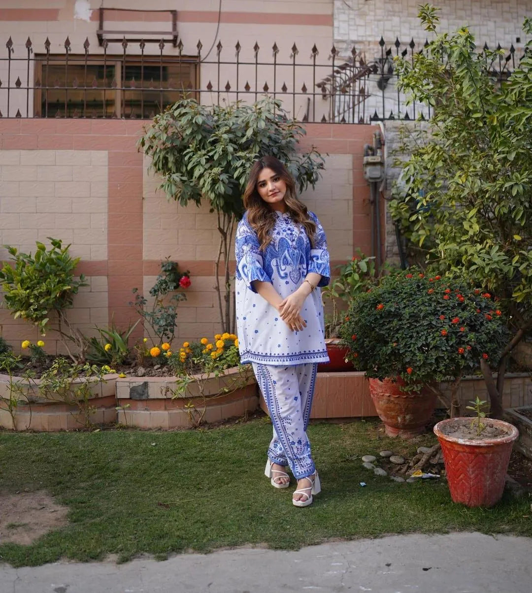 2 Pcs Women's Stitched Swiss Lawn Printed Co-Ord Set Fashion Insta
