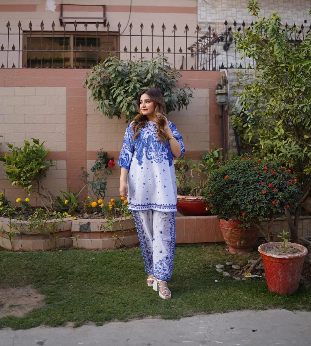 2 Pcs Women's Stitched Swiss Lawn Printed Co-Ord Set Fashion Insta