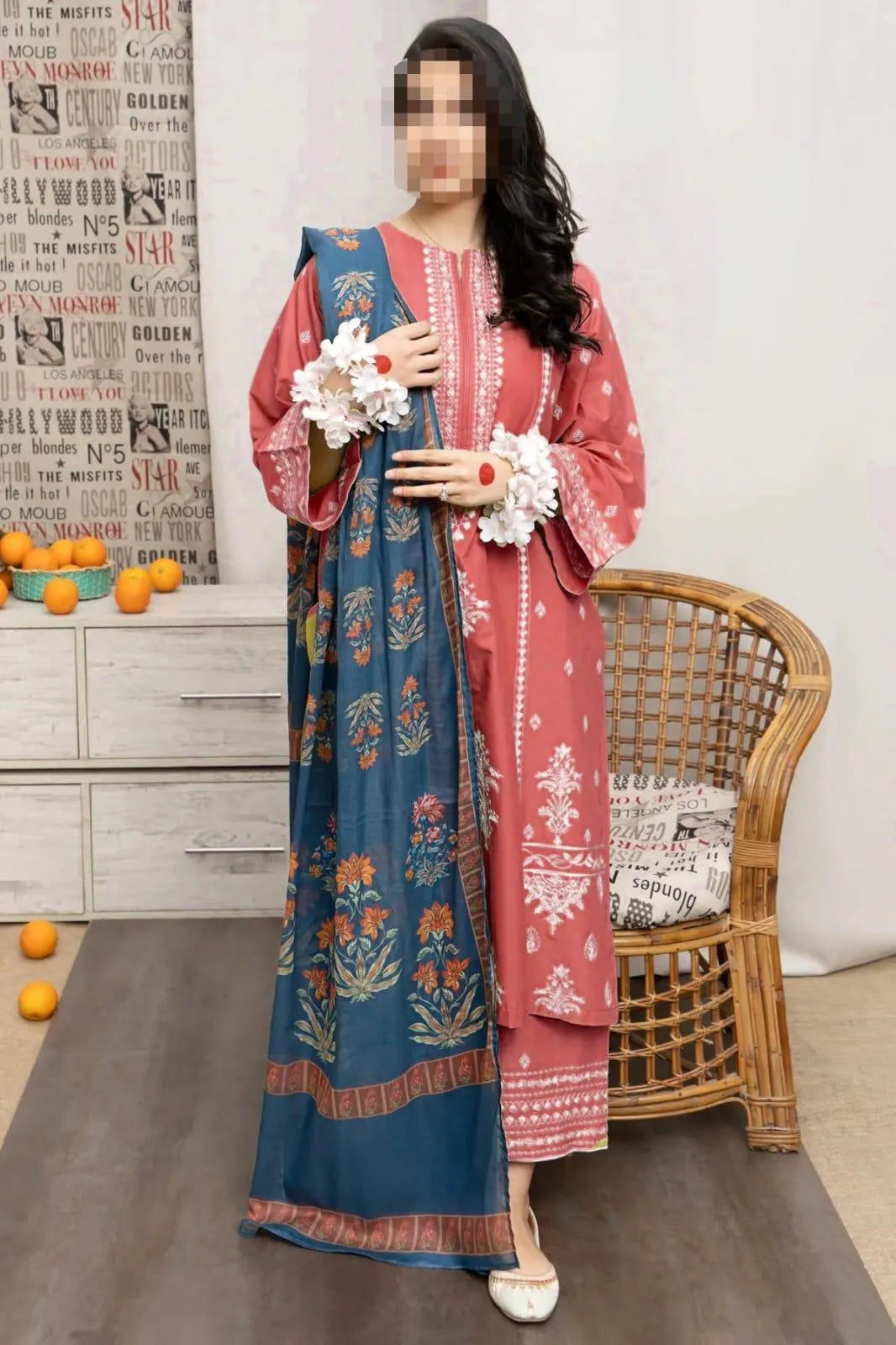 3 Pcs Women’s Unstitched Embroidered Suit Fashion Insta