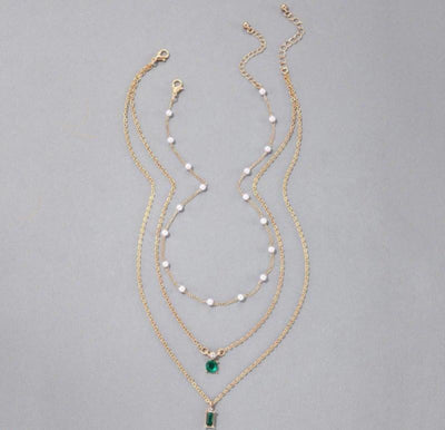 Green Stone & White Pearl Pendant Fashion Insta