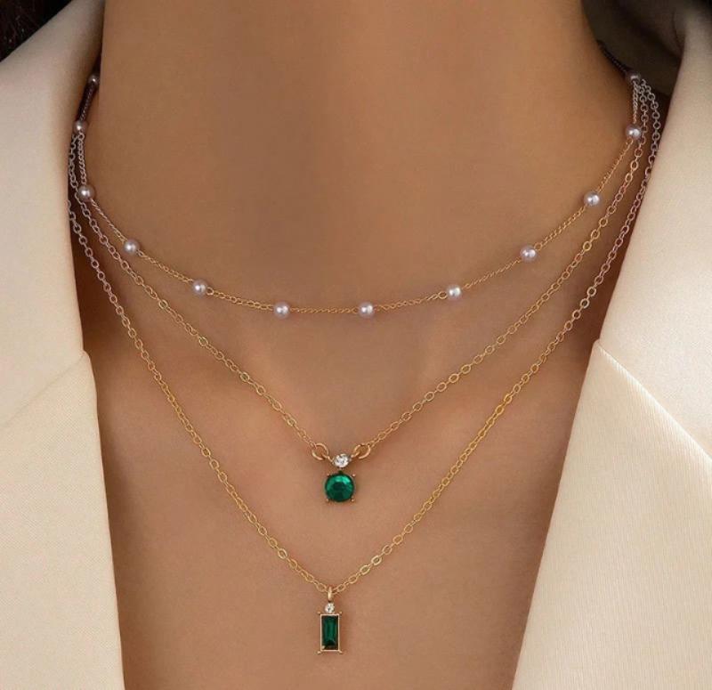 Green Stone & White Pearl Pendant Fashion Insta